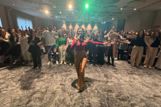 Non Stop destaca como Pamela Magalhães une emoção e propósito em sua nova imersão.