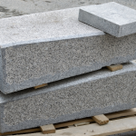 Valderci Malagosini Machado analisa o uso de paver estrutural em rampas externas, destacando a importância da rugosidade e do intertravamento.Valderci Malagosini Machado analisa o uso de paver estrutural em rampas externas, destacando a importância da rugosidade e do intertravamento.