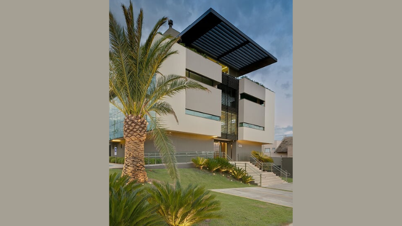 Veja com Lucas Gomes Mochi como a gestão estratégica de fornecedores pode preservar a cadeia produtiva mesmo em cenários de recuperação judicial.