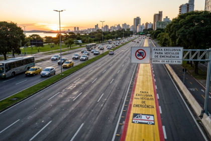 Faixa exclusiva para veículos de emergência em Porto Alegre destaca importância da mobilidade urbana eficiente